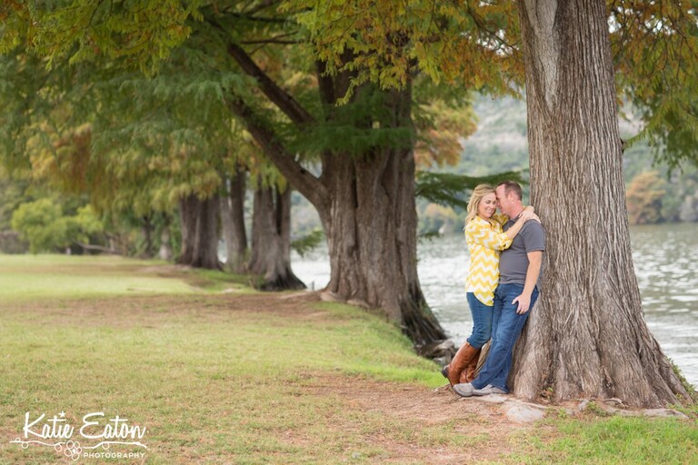 Beautiful images of a family by the Pennybacker Bridge by Katie Eaton Photography-4