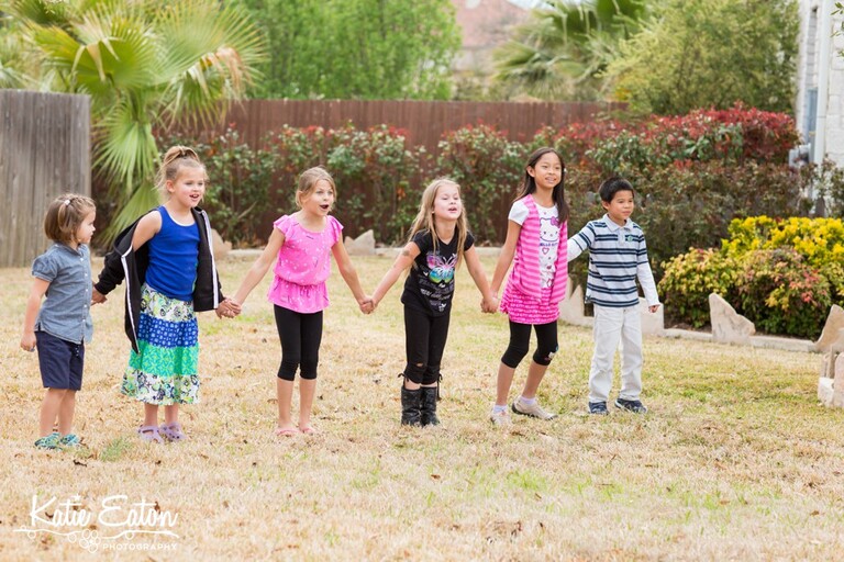 Fun images from children playing old fashion Red Rover | Austin Child Photographer | Katie Eaton Photography-9