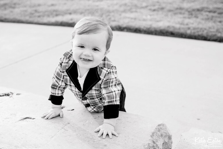 Beautiful images from a family session in Austin | Austin Family Photographer | Katie Eaton Photography-17