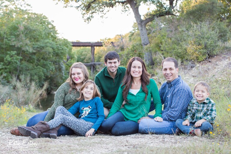 Beautiful images from a family session in Austin | Austin Family Photographer | Katie Eaton Photography-3