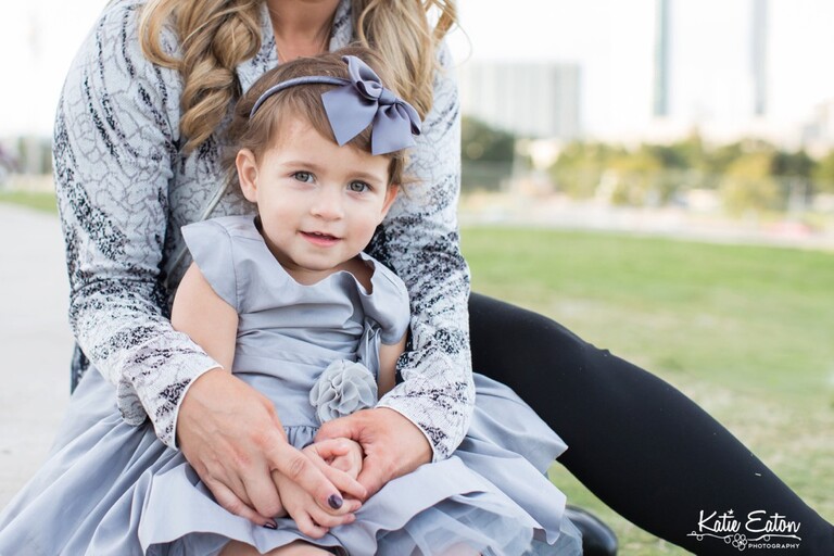 Beautiful images from a family session in downtown Austin | Austin Family Photographer | Katie Eaton Photography-6