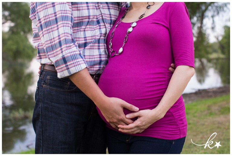 Beautiful images from a family maternity session in Austin | Austin Family Photographer | Katie Starr Photography-7