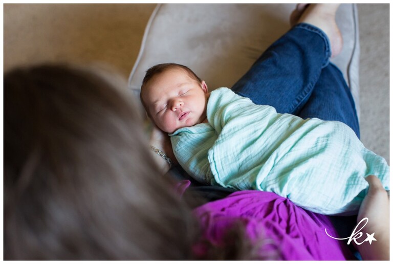 Beautiful images from a lifestyle newborn session in Austin | Austin Family Photographer | Katie Starr Photography-15