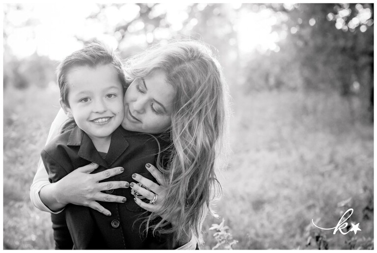 Beautiful images from a family session in Austin | Austin Family Photographer | Katie Starr Photography-10