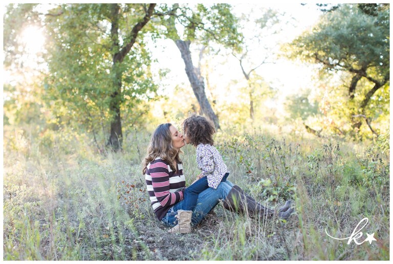 Beautiful images from a family photo session in Austin | Austin Family Photographer | Katie Starr Photography-10