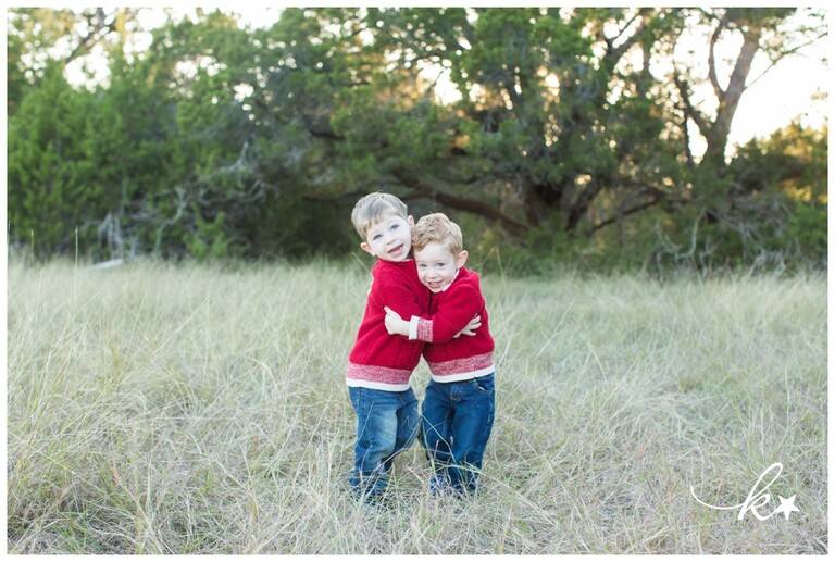 Fun images from a sibling photo session by Katie Starr Photography-14