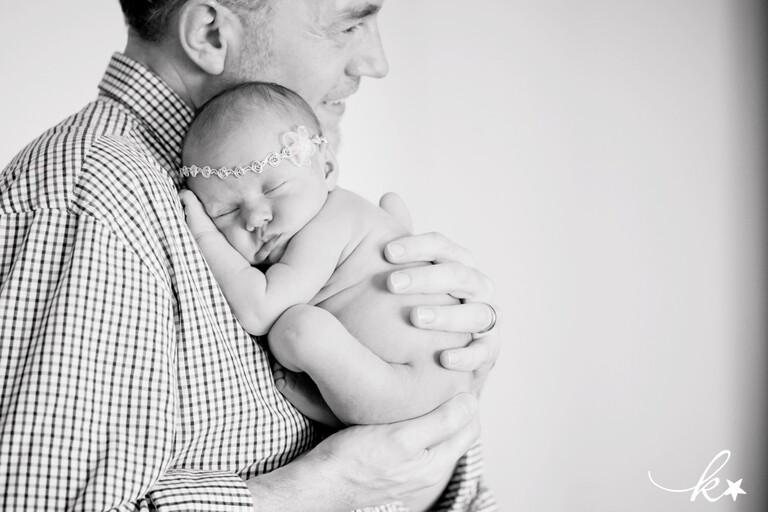Beautiful images from a lifestyle newborn session in Austin by Katie Starr Photography -17